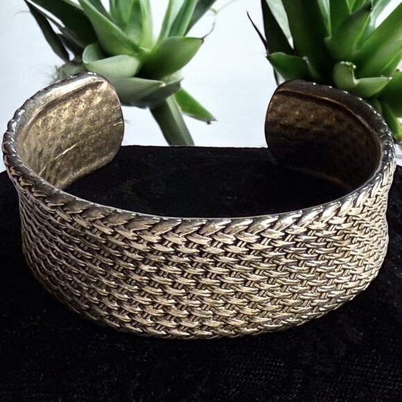Vintage Premier Designs Silver-Tone Textured Basket Weave Cuff Bracelet - Picture 1 of 11